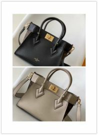 Picture of LV Lady Handbags _SKUfw139331395fw